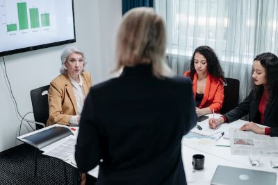 Evaluación y Transparencia de las Herramientas de Análisis en la Política Comercial de la Unión Europea