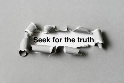 Reconstruyendo la verdad en un mundo superficial